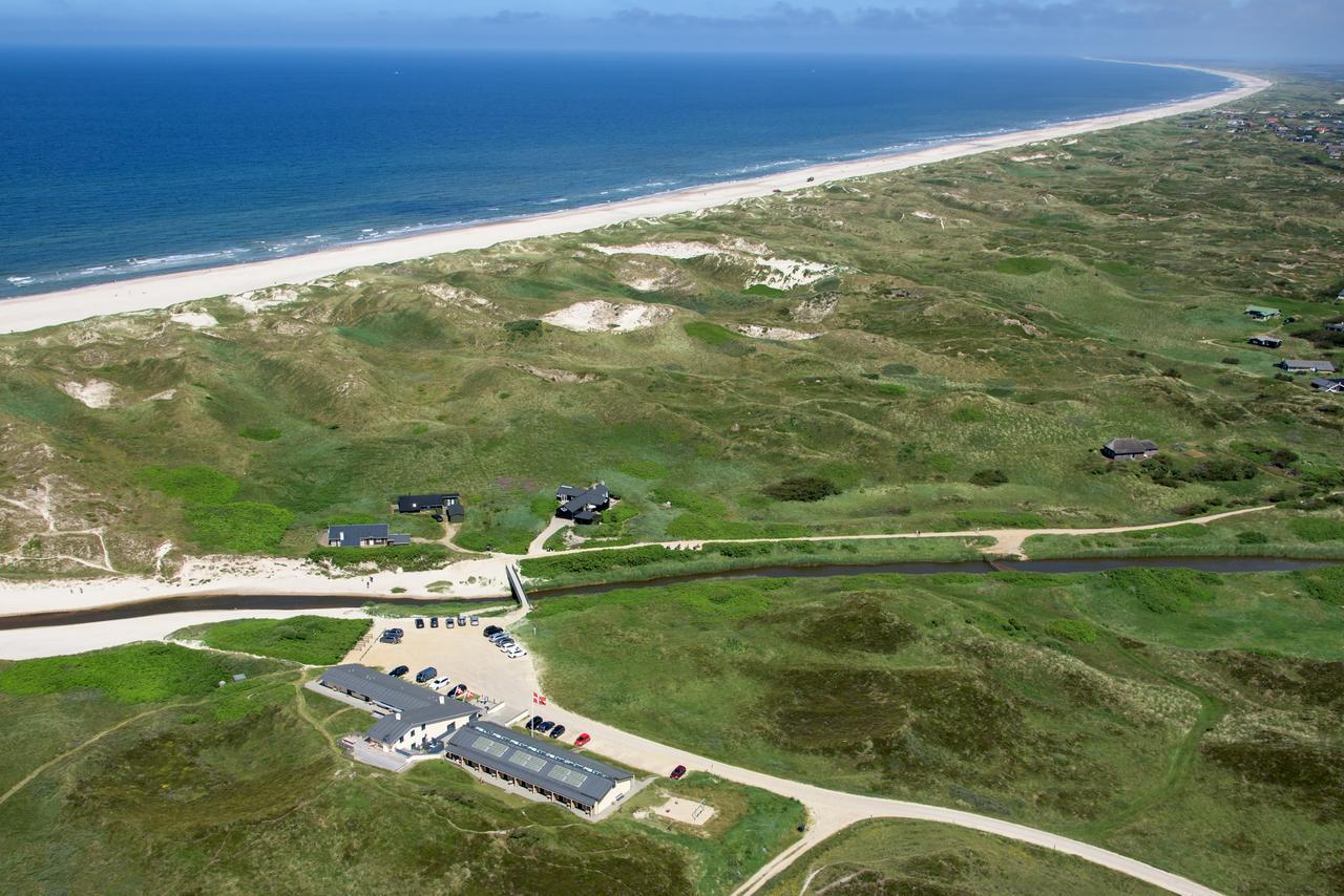 Henne Molle A Badehotel Henne Strand Exterior foto